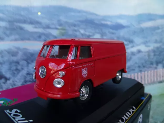 Solido Volkswagen T1 Van Pompier Fire Engine 1967 1:43 4535