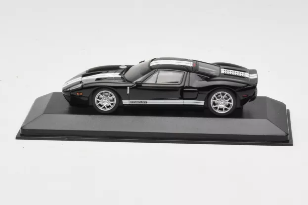 Minichamps Ford Gt Coupe 2006 1:43 400084204