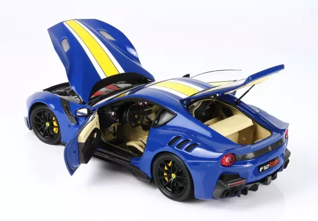 BBR Ferrari F-12 Tdf 2015 1:18 BBR182100A1
