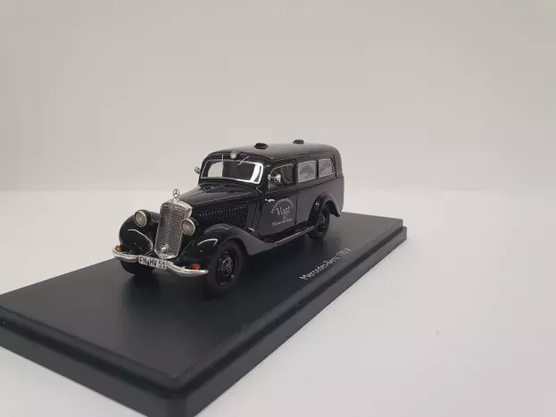 Schuco Mercedes 170v Bestattungs-institute Vogt Funeral Car 1953 1:43 8813