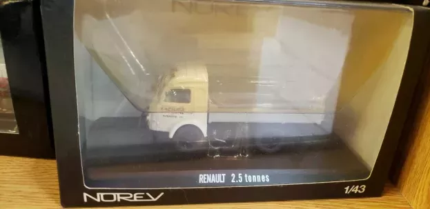 Norev Renault Galion Truck Transport La Plume 1958 1:43 518576