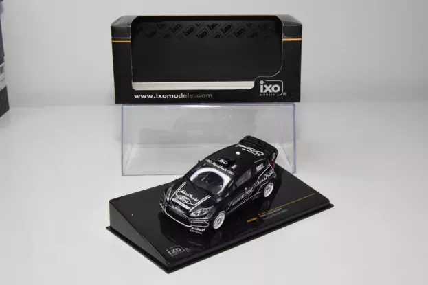 IXO Models Ford Fiesta Wrc Official Team Rally N 0 Test Car 2011 J.m. Latvala M.anttila 1:43 RAM462