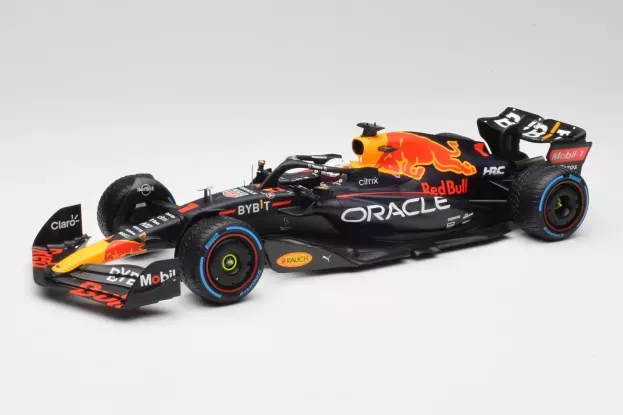 Minichamps Red Bull F1 Rb18 Team Oracle Red Bull Racing N 1 World Champion 3rd Monaco Gp With Rain Tires 2022 Max Verstappen 1:18 110220701