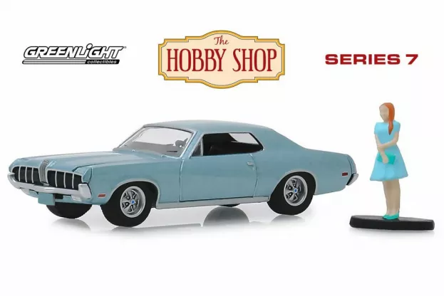 Greenlight Mercury Cougar Coupe With Figure Woman In Dress 1970 1:64 97070B