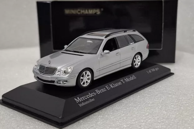 Minichamps Mercedes E-class T-model Sw 2006 1:43 400036010