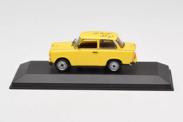Minichamps Trabant 601s 1985 1:43 400014001