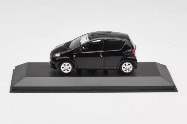 Minichamps Toyota Aygo 2005 1:43 400166401