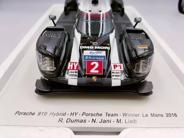 Spark Porsche 919 Hybrid 2.0l Turbo Team Porsche N 2 Winner 24h Le Mans 2016 R.dumas N.jani M.lieb Con Vetrina With Showcase 1:18 18LM16