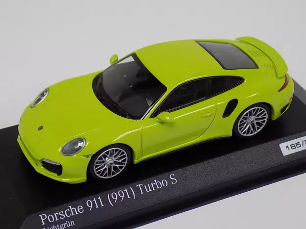 Minichamps Porsche 911 991 Turbo S 2014 1:43 CA04316064