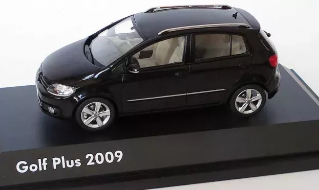 Schuco Volkswagen Golf Plus 2009 1:43 5M0099300AC9X