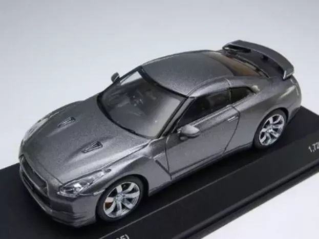 Kyosho Nissan Gt-r Coupe r35 2-door 2008 1:43 03741DG