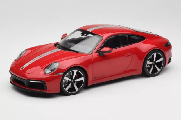 Minichamps Porsche 911 992 Carrera 4s Coupe 2019 1:18 155067326
