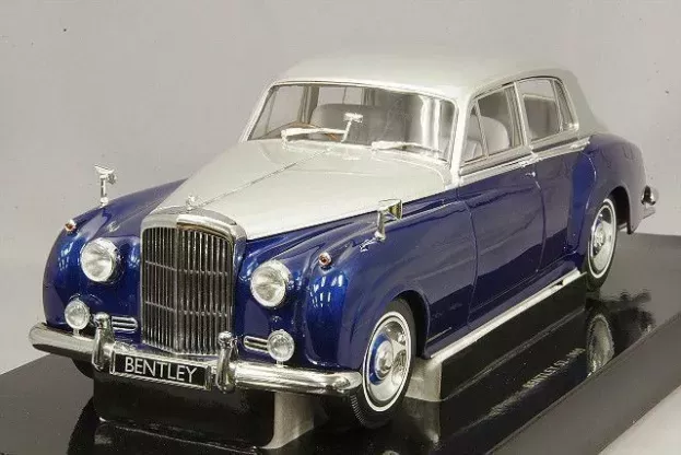 Minichamps Bentley Continental S2 4-door 1954 1:18 100139954