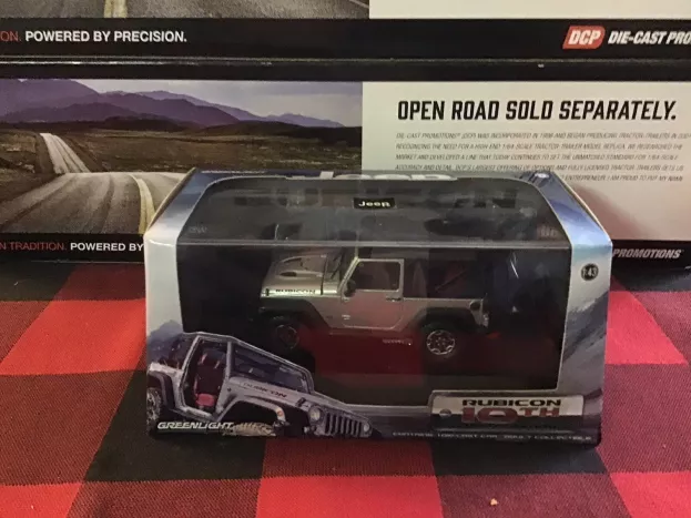 Greenlight Jeep Rubicon 10th Anniversary 2013 1:43 86046
