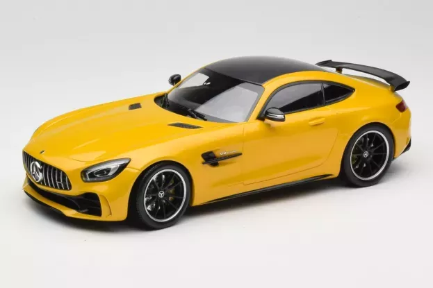 Minichamps Mercedes Gt-r Amg V8 Biturbo 2017 1:18 155036021