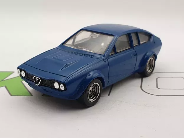 Solido Alfa Romeo Alfetta Gtv 1974 1:43 1354