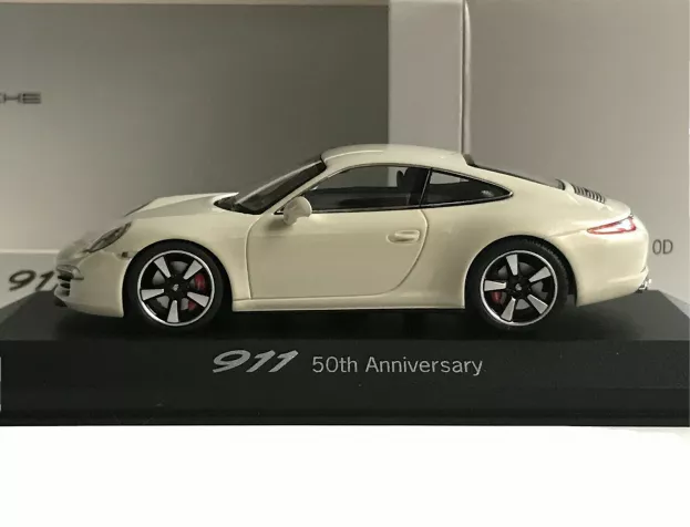 Minichamps Porsche 911 991 Coupe 50th Anniversary 2013 1:43 WAP0200050D