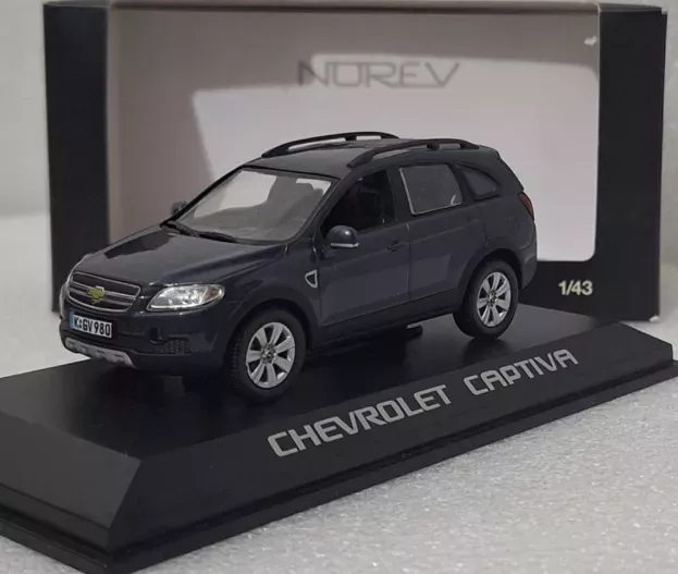 Norev Chevrolet Captiva 4x4 1:43 900050