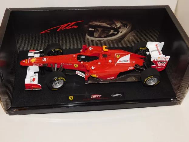 Hot Wheels Ferrari F1 150th Italia N 5 Season 2011 F.alonso 1:18 W1198