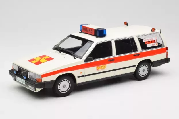 Minichamps Volvo 740gl Break Sw Station Wagon Notarzt Police Asb Koeln 1986 1:18 155171794