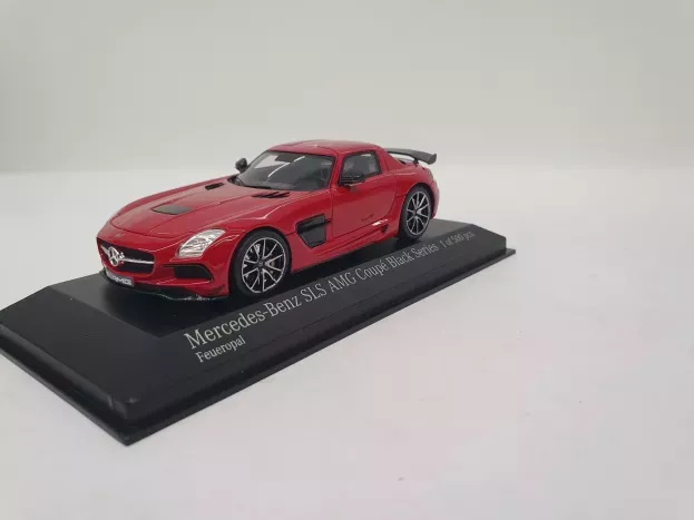 Minichamps Mercedes Sls Coupe 6.3 Amg Black Series 2013 1:43 437033021