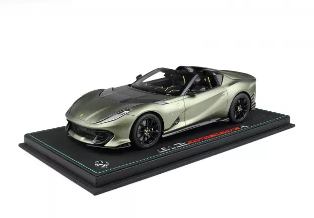 BBR Ferrari 812 Competizione A Spider 2022 Con Vetrina With Showcase 1:18 P18209M-VET