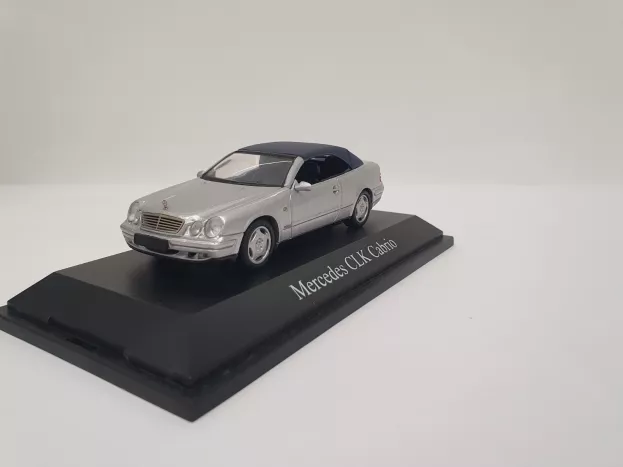 Schuco Mercedes Damage Display Box Clk-class Cabriolet 1999 1:43 4452