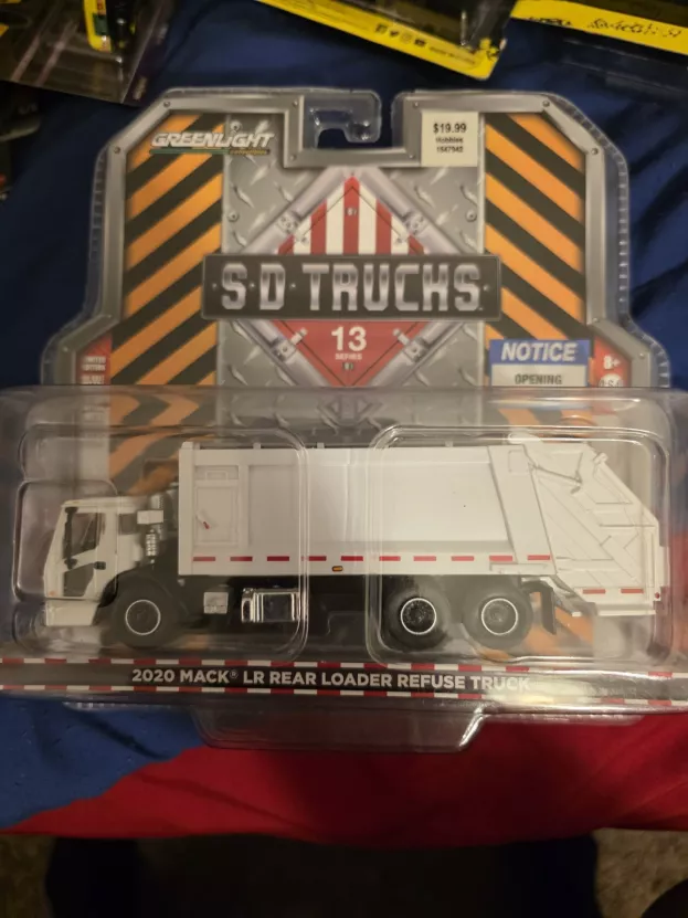 Greenlight Mack Lr Rear Refuse Truck Cassone Ribaltabile 3-assi 2020 Trasporto Rifiuti 1:64 45130B