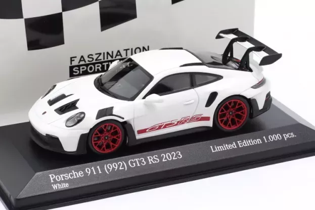 Minichamps Porsche 911 992 Gt3 Rs Coupe 2023 Red Rims 1:43 413062103