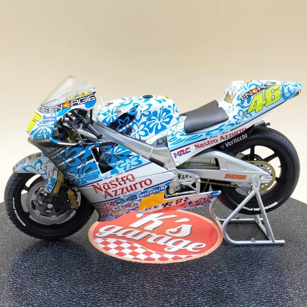 Minichamps Honda Nsr500 N 46 Dirty Version Gp Mugello 2001 Valentino Rossi World Champion 1:12 122016186