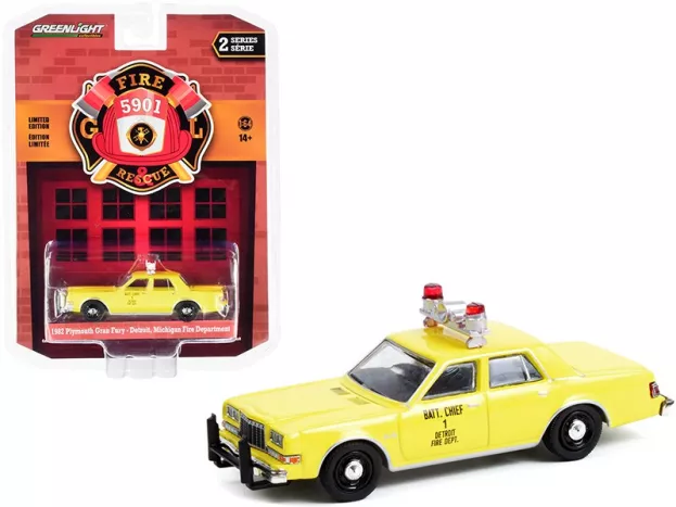 Greenlight Plymouth Gran Fury Michigan Fire Engine 1982 1:64 67020C