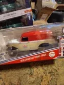 1939 CHEVROLET PANEL TRUCK "CHEVRON GASOLINES" 1/24 DIECAST BY GREENLIGHT 85081