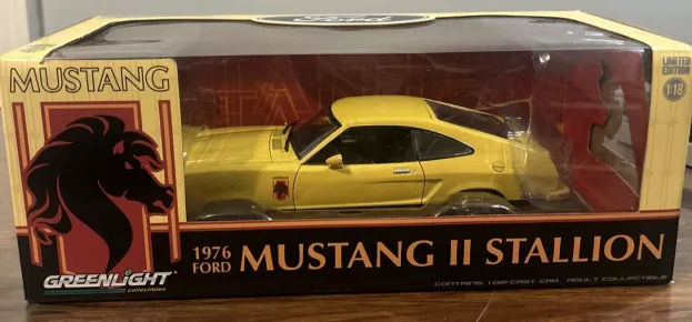 Greenlight Ford Mustang Stallon Ii Coupe 2-door 1976 1:18 12889