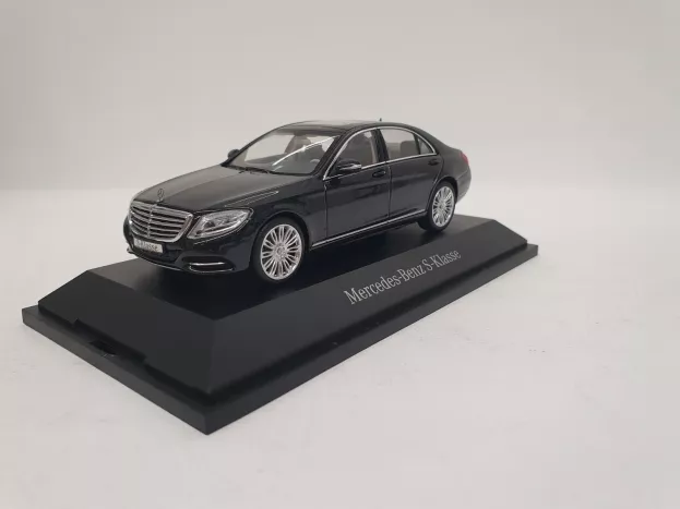 Schuco Mercedes S-class w222 4-door 2013 1:43 B66960153