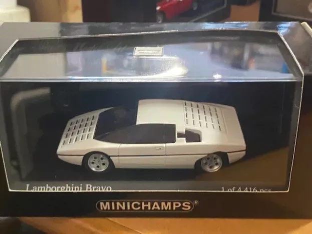 Minichamps Lamborghini Bravo 1974 1:43 400103670
