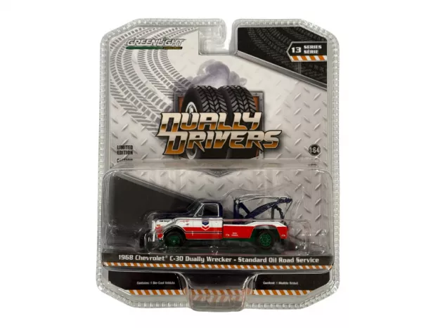 Greenlight Chevrolet C-30 Truck Dually Wrecker Road Service Carro Attrezzi Standard Oil 1968 1:64 46130A