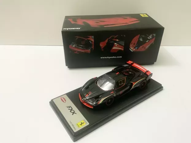 Kyosho Ferrari Fxx Evoluzione 2005 With Openings 1:43 04211BK