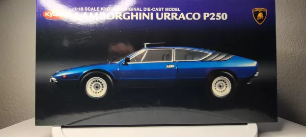 Kyosho Lamborghini Urraco P250 1973 1:18 08441BM