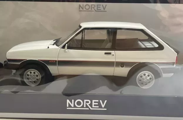 Norev Ford Fiesta Xr2 1981 1:18 182742