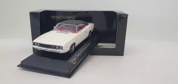 Minichamps Dodge Charger Ht Coupe 1968 1:43 400144720