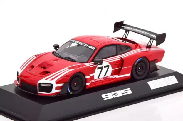 Spark Porsche 935 N 77 Clubsport Team Salzburg Edition Base 911 991-2 Gt2 Rs Coupe 2018 1:43 WAP0209410M935