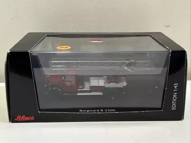 Schuco Borgward B2500 Fire Engine Scala 1:43 3461