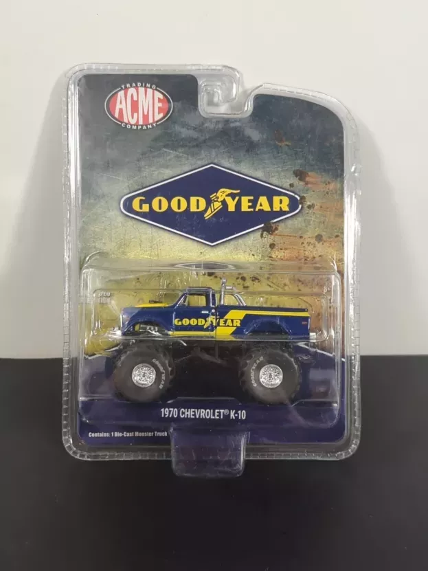 Greenlight Chevrolet K-10 Bigfoot Monster Truck Good Year 1970 1:64 51267