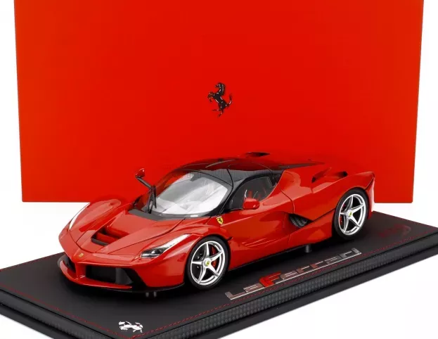 BBR Ferrari Laferrari 2013 Silver Rims Con Vetrina With Showcase 1:18 BBR182221-9DIE-VET