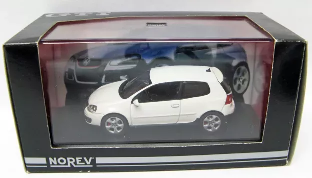 Norev Volkswagen Golf Gti 2004 1:43 840060