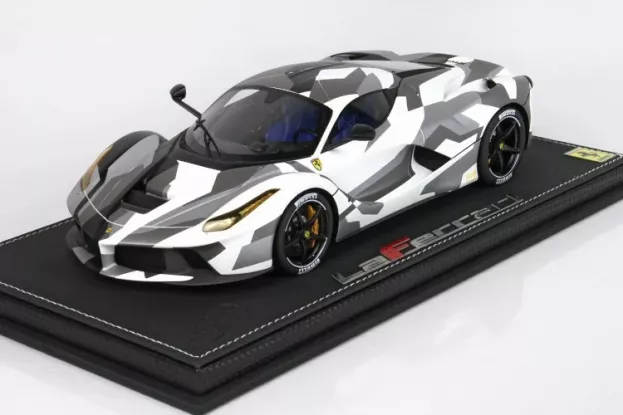 BBR Ferrari Laferrari 2013 1:18 P1867C