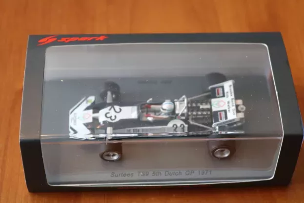 Spark Surtees F1 Ts9 N 23 Netherland Gp 1971 J.surtees 1:43 S4014