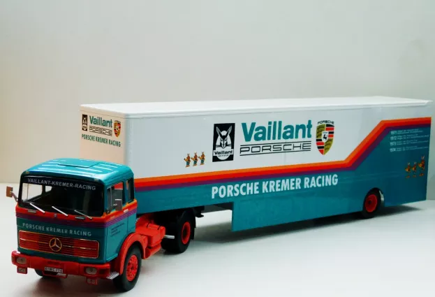 IXO Models Mercedes Lps 1632 Truck Team Vaillant Porsche Kremer Racing Car Transporter Porsche Cup Championship 1971-1972-1973-1974 1:43 TTR014