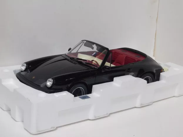 Premium Classixxs Porsche 911 Carrera 3.2 Cabriolet 1986 1:12 10252