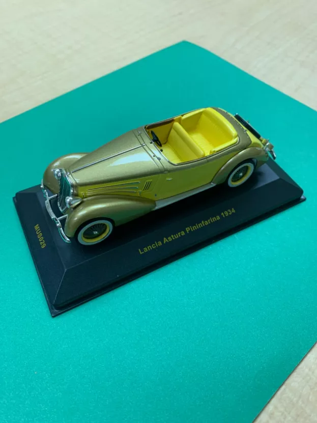 IXO Models Lancia Astura Pininfarina Cabriolet 1934 1:43 MUS029